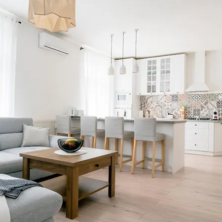 Business & Family Letna Apartmán Košice