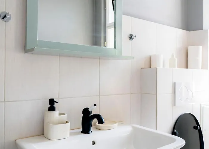 Business & Family Letna קושיצה