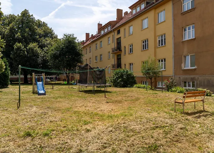 Business & Family Letna